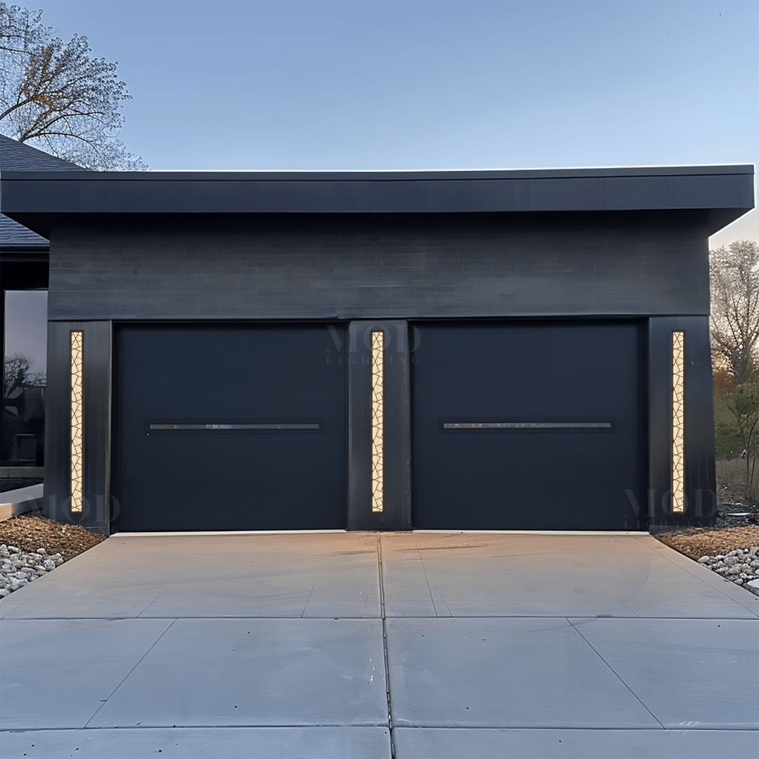 Outdoor LED Wall Light for Entryways & Gardens (8 Lengths)