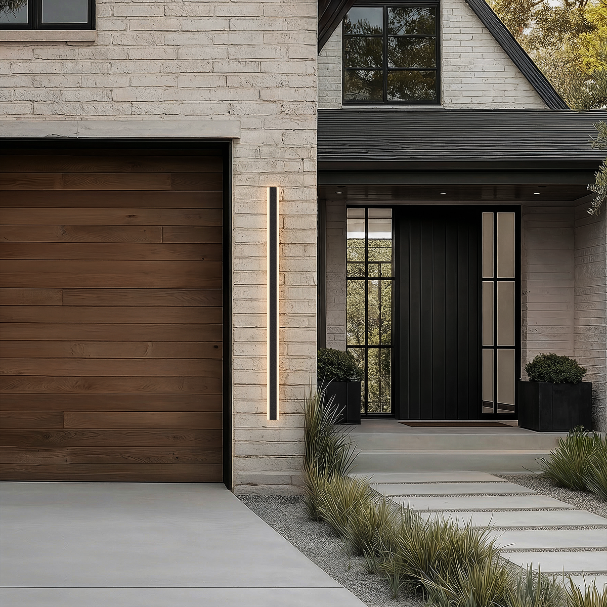 Remote-Dimmable LED Outdoor Wall Light (8 Lengths)