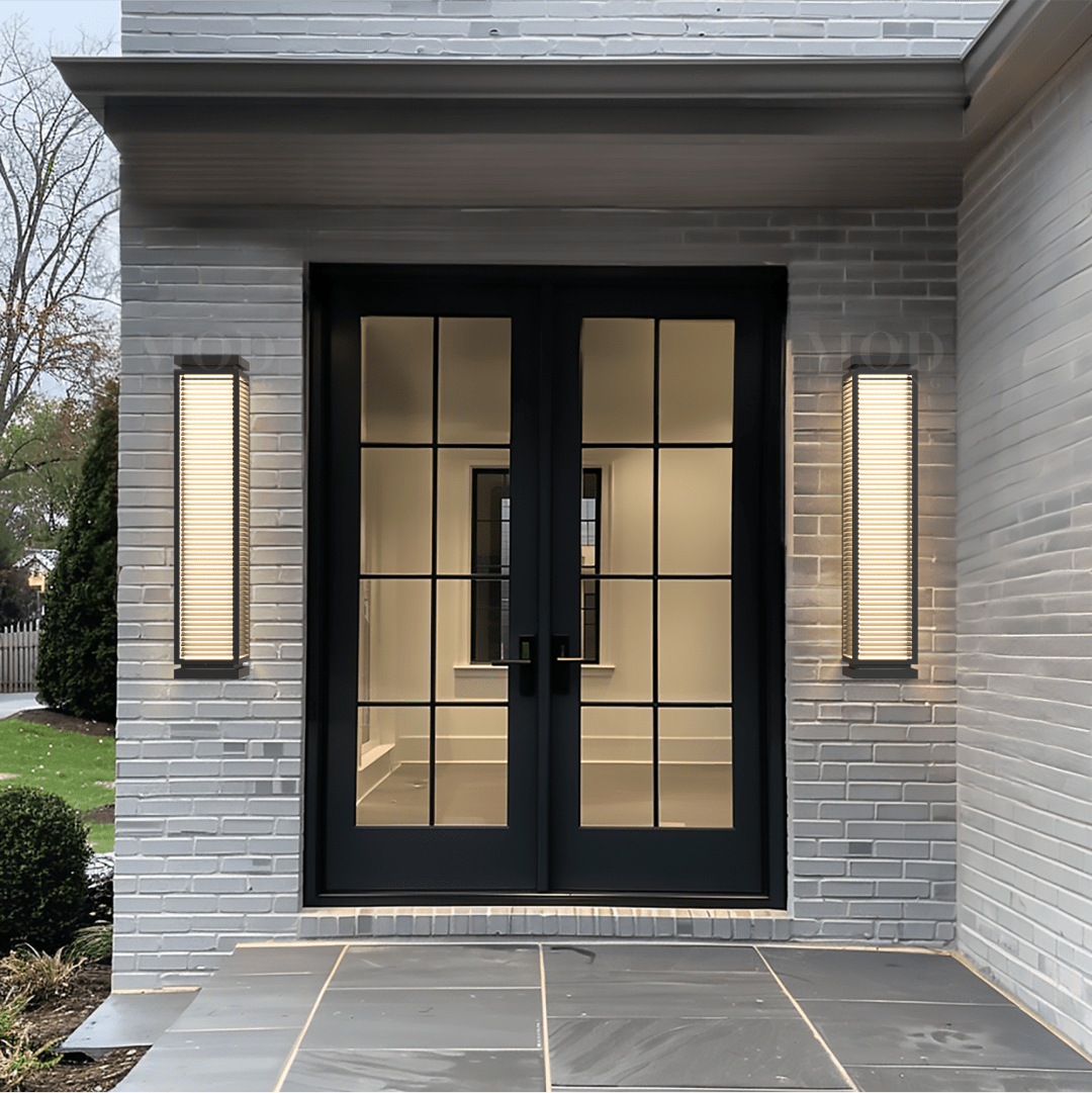 Aluminum Outdoor Wall Sconce (2 Sizes)
