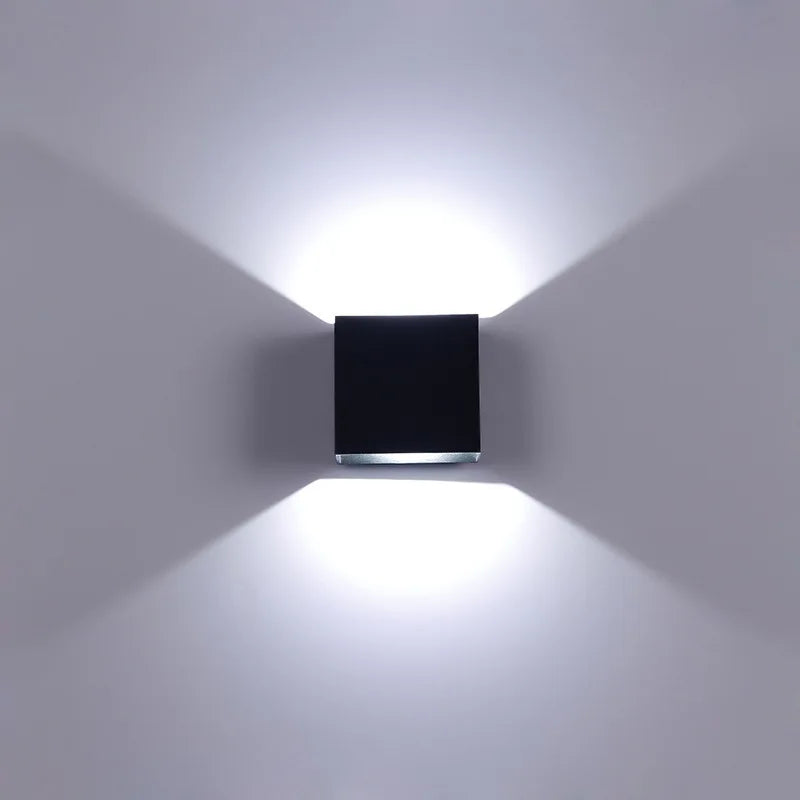 6W Modern LED Wall Lamp, Black & White Aluminum for Porch & Hotel