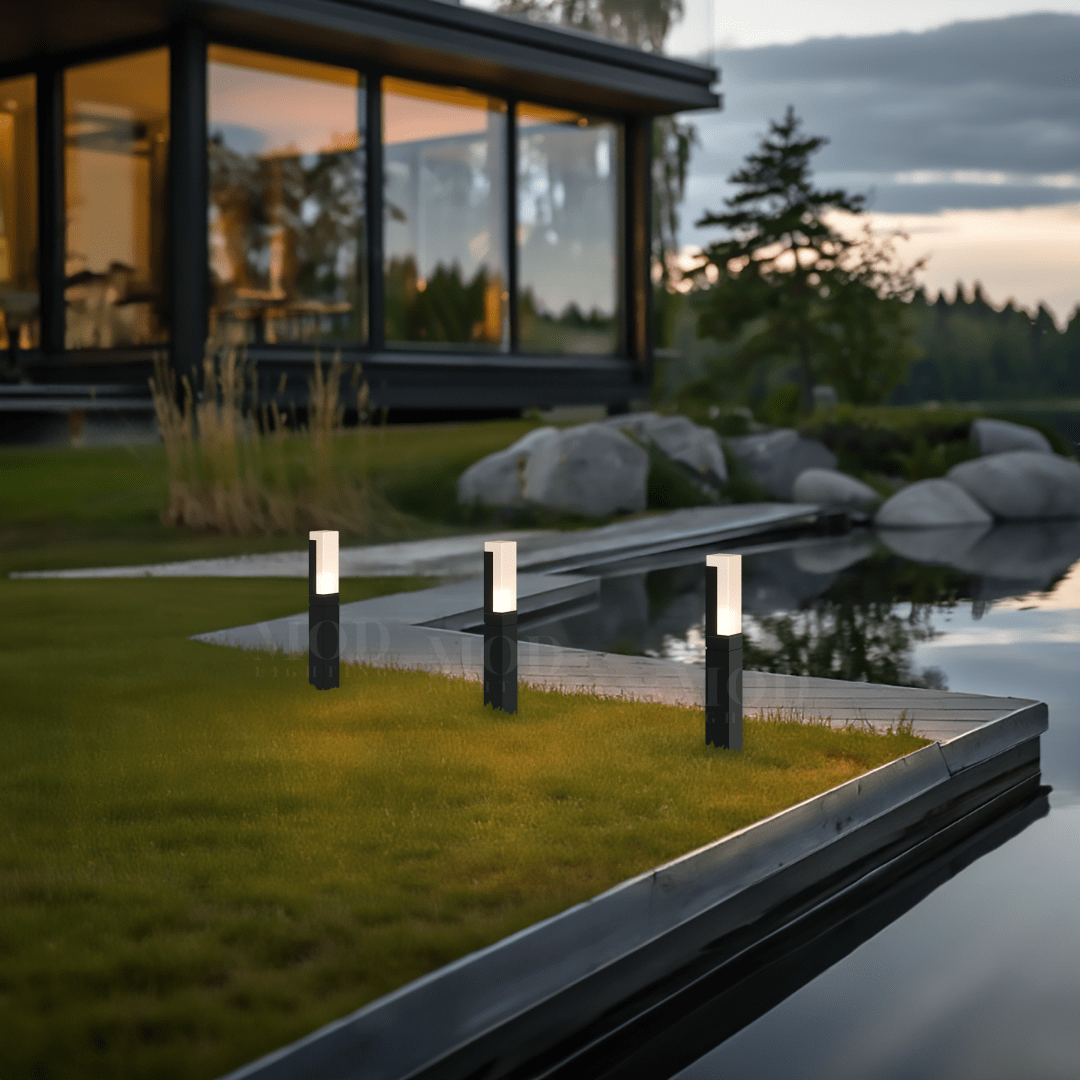 Outdoor Garden Path Light, Line or Low Voltage (3 Sizes)